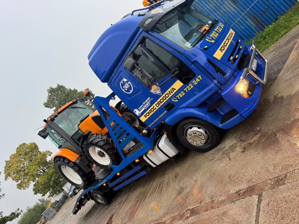Holowanie pojazdów w Rzeszowie – laweta transportująca ciężki pojazd